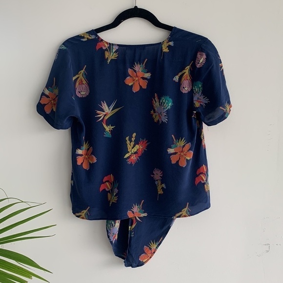 Madewell 100% Silk Novel Tie-Front Top in Bird of Paradise V- neck , size S - Picture 10 of 14